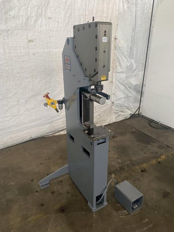 BTM Tog-L-Loc, sheet metal joining system - Image 1