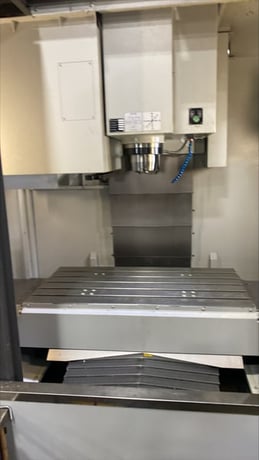 Bridgeport, Hardinge #Conquest-V1000, 30 automatic tool changer, 40" X, 24" Y, 24" Z, 10000 RPM, #40, 3-Axis - Image 2