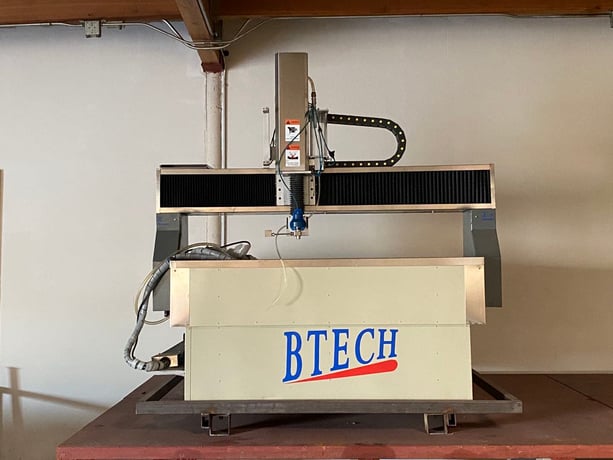 IWM #1010H, CNC Waterjet, 3' x3', P.C. Controller, Demo Unit Only 1613 Hours, 2015 - Image 10