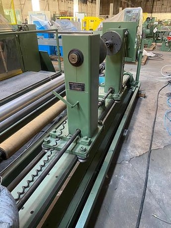 Arrow #2000 Simplex, center surface with center assist, 70" rewind diameter, 87" rolls - Image 7