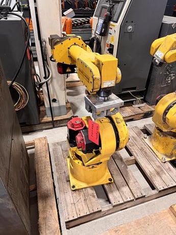 Fanuc, m- 16ib/20, 6-Axis CNC robot with RJ3iB controller, 20 Kg payload, #104912 - Image 1