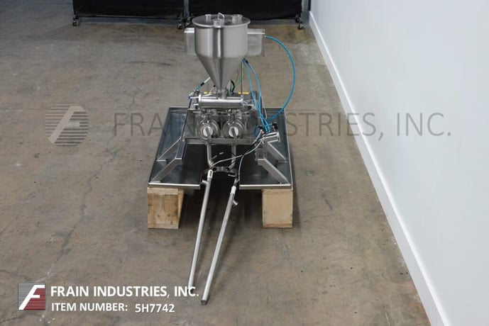 REB, semi-automatic, Stainless Steel, dual head piston filler and depositor, mounted on Stainless Steel drip - Image 3