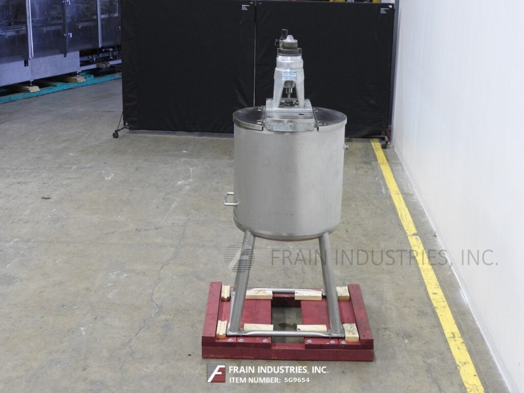 60 gallon DCI, 316L Stainless Steel jacketed & insulated tank, 26" diameter x 60" deep, 130 psi, dish style - Image 3