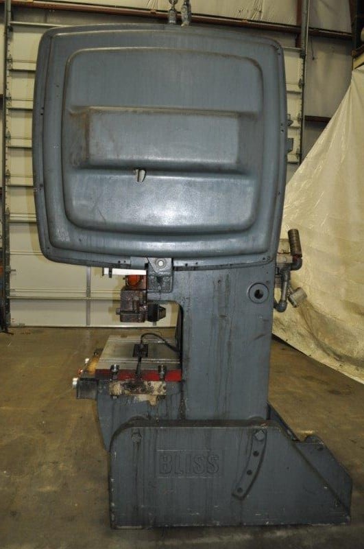45 Ton, Bliss #C45, flywheel OBI punch press, 3" stroke, 12.25" Shut Height, 3" adj., 29.5" x18" bed, 90 SPM - Image 5