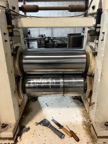 8" x 20" Bolling, 2 roll silicone calendar, chrome rolls, 20 HP, vari-speed, chain drive - Image 3
