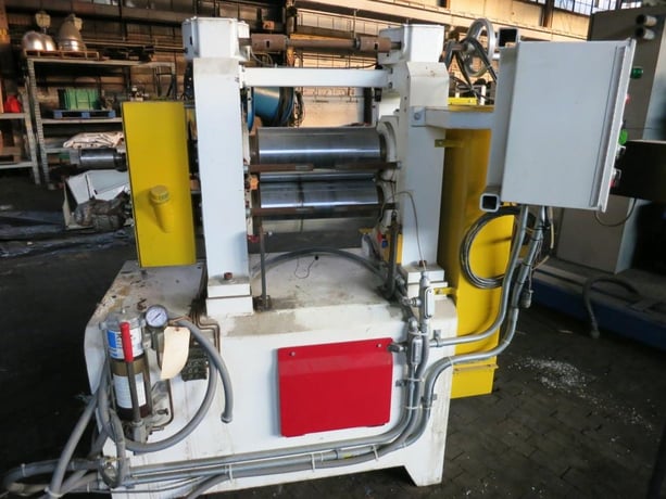 8" x 20" Bolling, 2 roll silicone calendar, chrome rolls, 20 HP, vari-speed, chain drive - Image 8