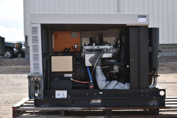 35 KW Generac #53500, standby Natural gas generator set, 120/240 Volts,Mitsubishi engine, 2007, #089175 - Image 4