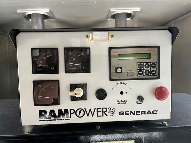 400 kW Generac Diesel Generator, 120/208 Volts, 851 Hours, 2100 Gallon Tank, 1999 - Image 5