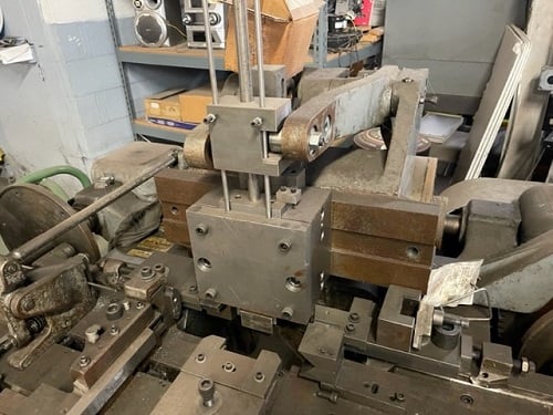 U.S. Baird #3-24, wire forming 4 slide, 24" wire feed, form lifter, stripper, variable speed motor - Image 4