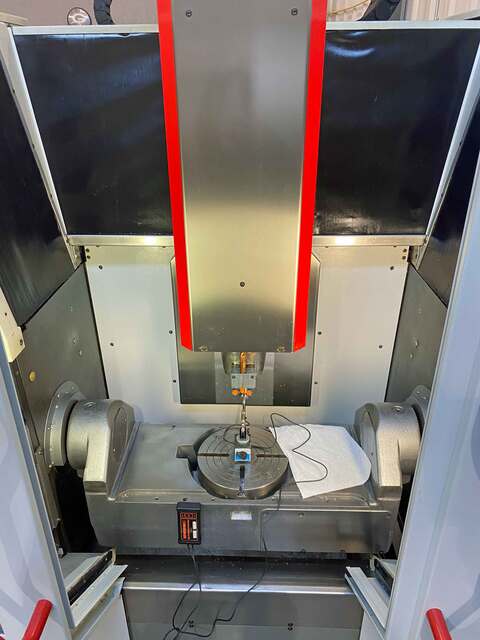 Hermle #C600U, 5-Axis CNC vertical machining center, 30 automatic tool changer, 23.6" X, 17.7" Y, 17.7" Z - Image 9
