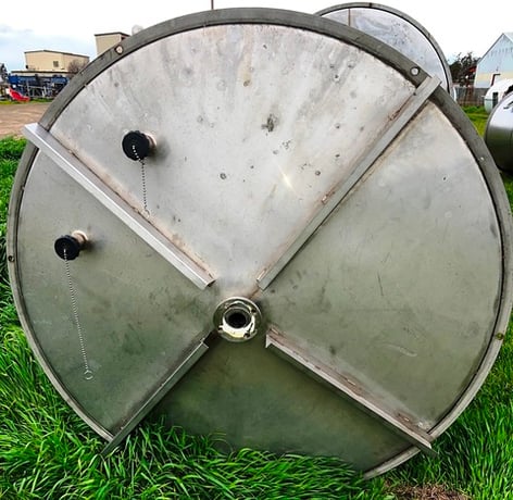 2400 gallon Stainless Steel single wall storage tank, 5' 6" dia. x 14' H, cone top, flat bottom - Image 2