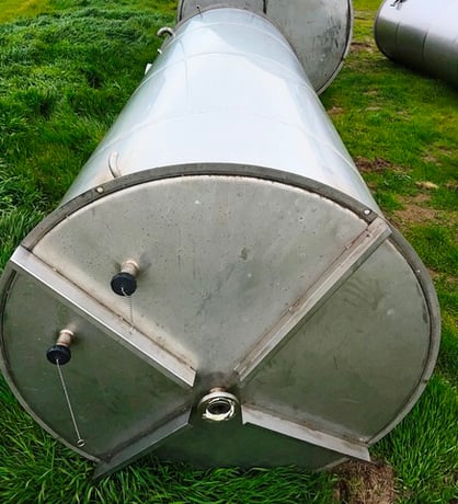 2400 gallon Stainless Steel single wall storage tank, 5' 6" dia. x 14' H, cone top, flat bottom - Image 3