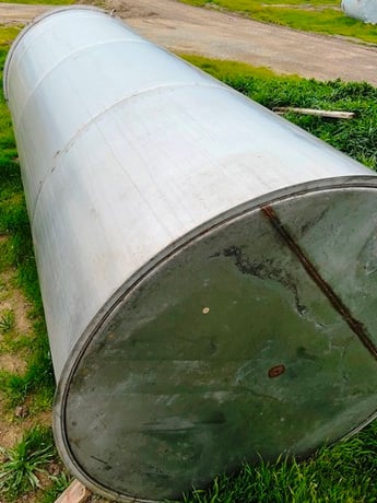 2400 gallon Stainless Steel single wall storage tank, 5' 6" dia. x 14' H, cone top, flat bottom - Image 4