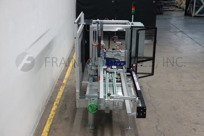 Wexxar #WF30-LTR, automatic, inline case erector, bottom tape sealer, 5-30 cases/minute, mounted on heavy - Image 4