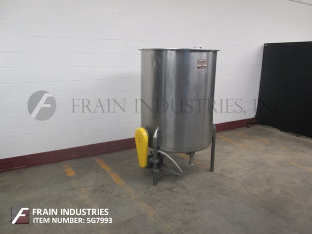 226 gallon Chem Tek, 304 Stainless Steel single wall tank, 38" diameter x 47" straight wall, lift up lid - Image 3