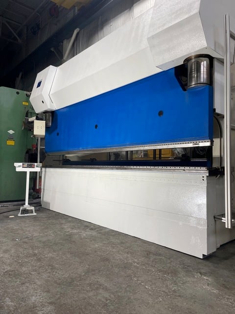 352 Ton, Trumpf #Trumabend-V320, CNC hydraulic press brake, 14' overall, 145" between housing, 14" stroke - Image 2