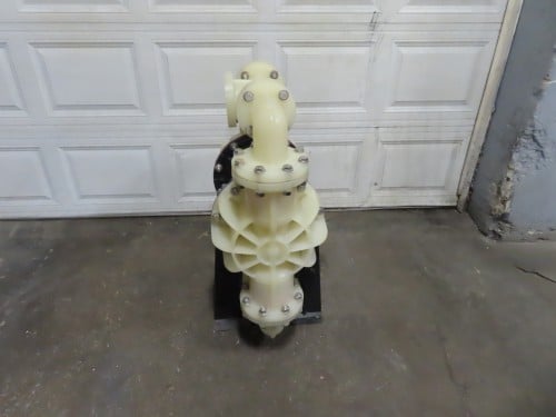 3" Sandpiper #S30B2P1QAS000, double diaphragm pump,polypropylene,air operated,reconditioned - Image 3