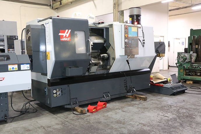 Haas #DS-30SS, CNC lathe, 31.7" swing, 2.44" bore, A2-6, 12 turret, rigid tap, sub spindle, barfeed, 2012 - Image 5