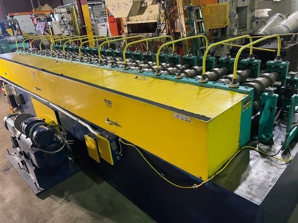 22 Stand, Dahlstrom #450-22-OB, 2.25" shafts, 28" roll space, 25-100 FPM, 2009 - Image 8