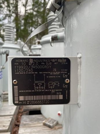 10 KVA 19900/34500Y Primary 120/240 Secondary, XMFR pole mounted, double bushing, new unused (80 available) - Image 2
