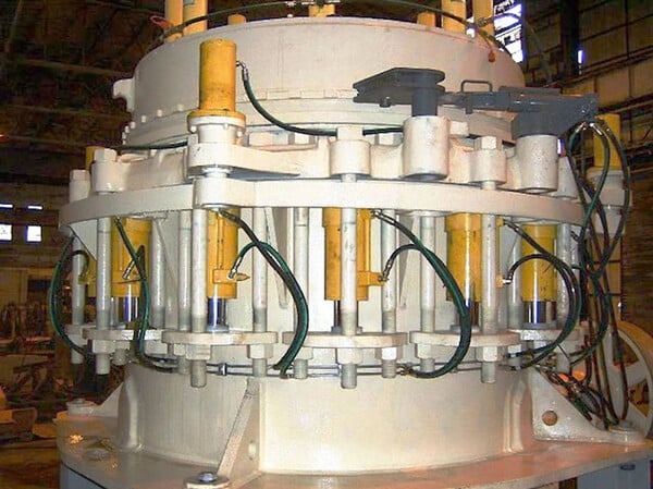 84" Symons Standard Heavy Duty Cone Crusher, reconditioned - Image 9