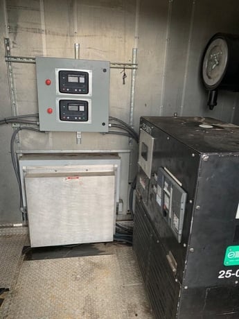 900 KW Marathon #572RSL8027, twin pack prime power generator set, 480 Volts, 40' ISO sound attenuated - Image 5