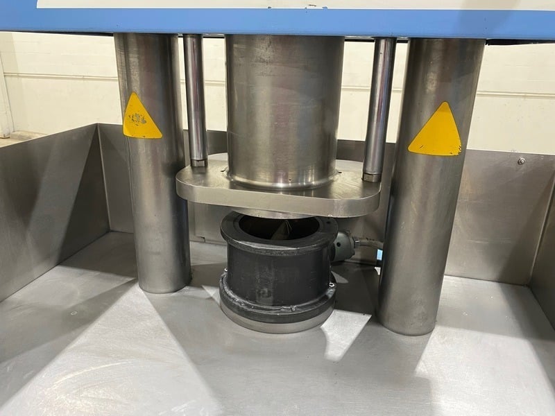 Dynetics #HL30, 6.25" Cyl. Dia, 30 GPM Displacemnt, 500 PSI Media, Media Chiller, 1997 - Image 5
