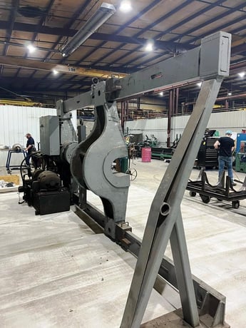 300 Ton, Watson Stillman #56R2039, horizontal wheel press, 7-1/2 HP, 15" stroke, 10' BH, 1955 - Image 1