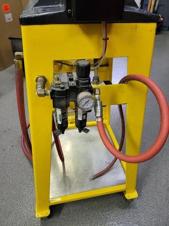 Tm Tech. TM Technologies #HDAS-4, heavy duty air operated shrinker/stretcher machine - Image 4