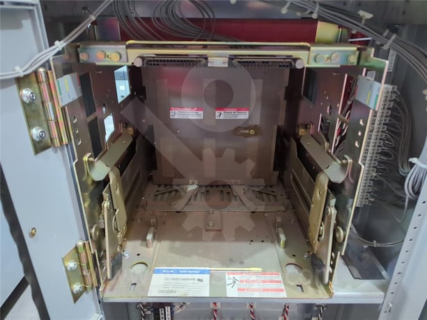 1600 Amps Ch Magnum Ds Indoor Switchgear 65k Amps (3) 1600 Amps Substructures - Image 3