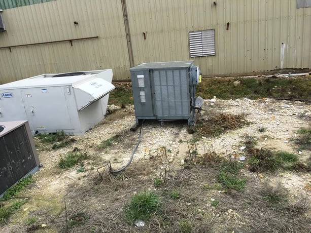 Krack KOZ061M2K, Hussmann Condensing Unit, A1 Defrost Kit, 0.5 HP - 1075 RPM, 2003 - Image 7