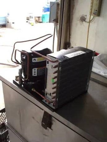 Copeland ARE25C3E-SAA-103, Freon Condensing Unit, R134A, 8-1/2 diameter Fan - Image 4
