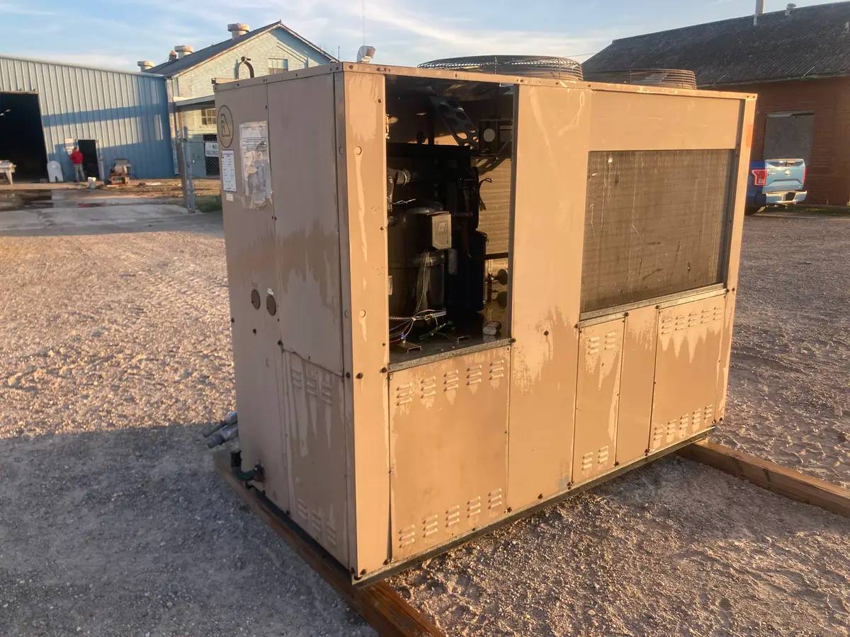 10 Ton, Drake Refrigeration Inc. PACT90S2-T4-HA, Air-Cooled Chiller w/Tank, R-22, (2) 0.5 HP - Image 6