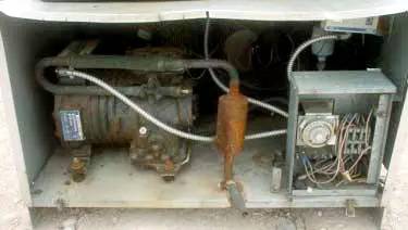 Snyder General Corp. EALA-020A-TAC-800, Climate Control Unit, 3 Ph. Compressor - Image 3