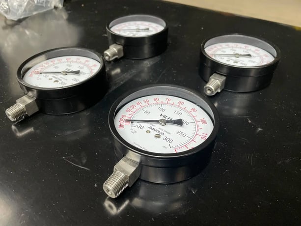 Vilter 1204E, Ammonia Pressure Gauge, -30 - 300 psi, 1/4 NPT - Image 4