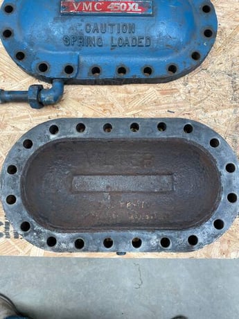 Vilter N30384, 450XL Cylinder Cover Head, 2 sets, w/o gaskets - Image 7