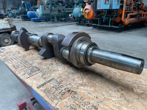 Vilter N321160B & N32161-A, Crankshaft with Bearings, for 12 & 16 cylinder model - Image 4