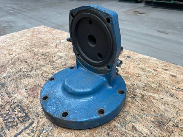 Vilter, Vilter Oil Pump & Cover w/o Filter, - Image 4