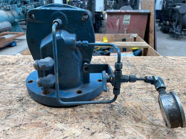 Vilter, Vilter Oil Pump & Cover w/o Filter, - Image 6