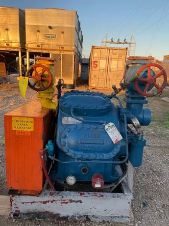 100 HP Vilter 448, 8-Cylinder Reciprocating Compressor Package, Belt Driven, 108-220/440 V, 1200 RPM, 309 CFM - Image 8