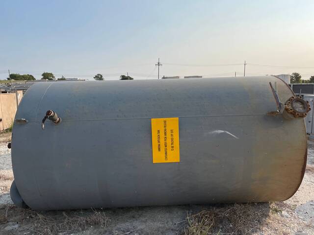 2290 gallon Genemco, Vertical Diffusion Vessel, 72" diameter x 130" L - Image 3