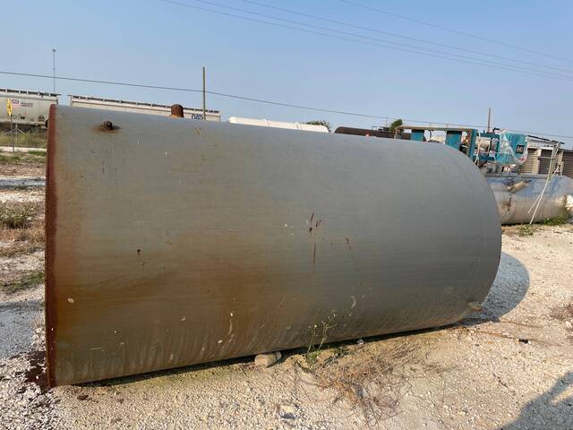 2290 gallon Genemco, Vertical Diffusion Vessel, 72" diameter x 130" L - Image 7