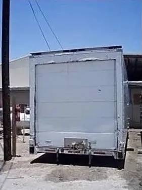 Thermo King KD II-50, Electric/Diesel Refrigerated Box, 20' L x 7 ' 0' width x 7' 6" H, 5/4.2 HP, 1990 - Image 4