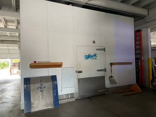 40' x 20' x 14' Genemco, Walk-In Cold Storage Room Package Including Refrigeration Units, 0' thick Walls, 300 - Image 2