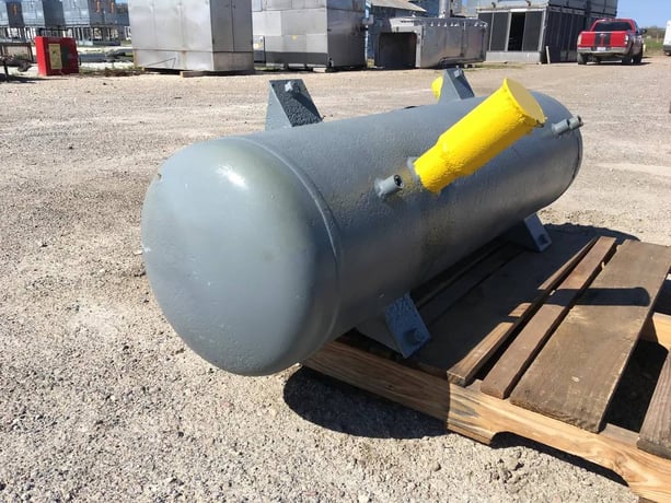 34 gallon E. L. Nickell, Ammonia Intercooler, 13" diameter x 60" L Tank, 1972 - Image 6