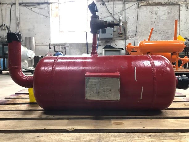15 Gallons, R & Y, Horizontal Oil Separator, 10" diameter x 32" L Tank, 250 PSI @ 650F - Image 3