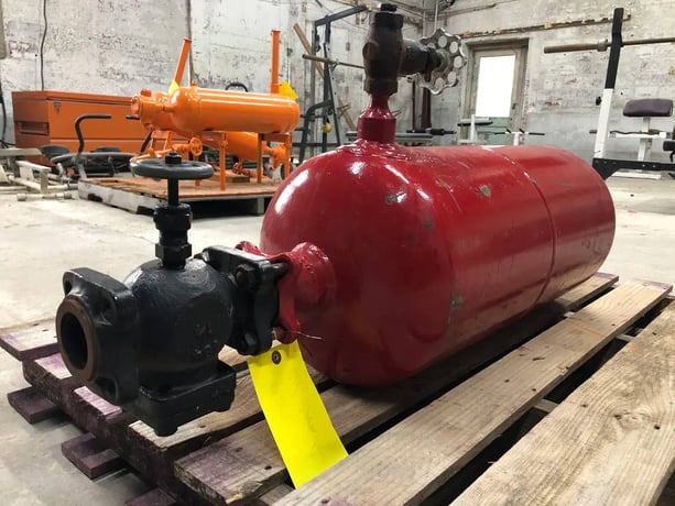 15 Gallons, Vilter A934700, Horizontal Oil Separator, 10" diameter x 32" L Tank, 250 PSIG @ 400F - Image 6