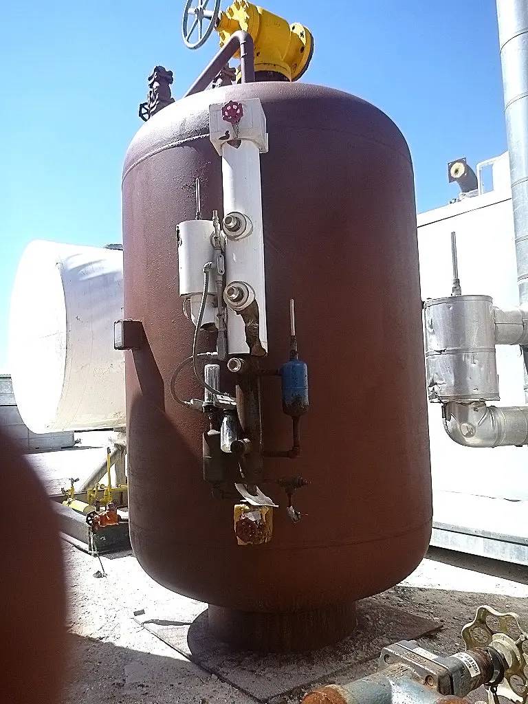 1500 gallons, E. L. Nickell, Vertical Ammonia Receiver, 72" diameter x 80" L Tank, 150 PSI @ 650 F to -20F - Image 4