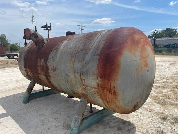 2717 gallons, FES 2AFR-66-15-2, Horizontal Ammonia Recirculator, 60" diameter x 182" L Tank, 2-4.5 HP Pumps - Image 6