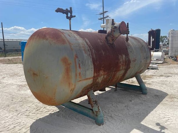 2717 gallons, FES 2AFR-66-15-2, Horizontal Ammonia Recirculator, 60" diameter x 182" L Tank, 2-4.5 HP Pumps - Image 7
